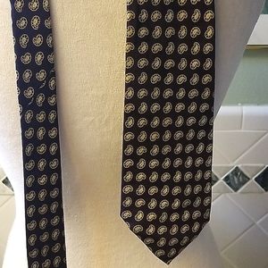 Brooks Brothers Makers tie